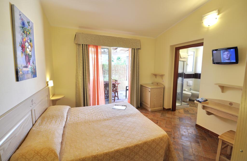 Affittacamere B&B La Villa Dei Graniti Villasimius Værelse billede