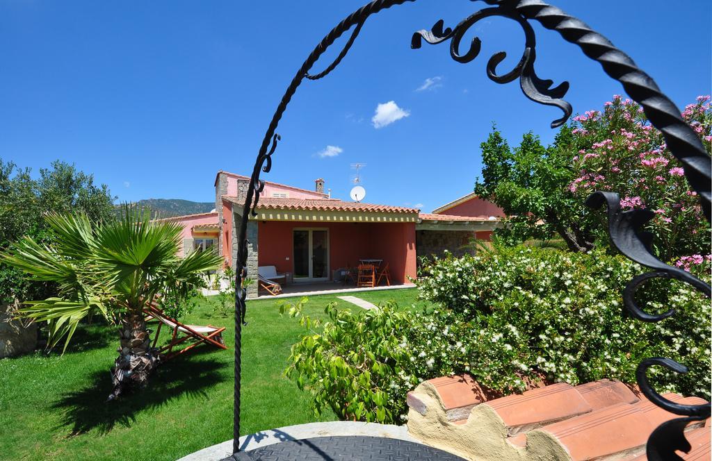 Affittacamere B&B La Villa Dei Graniti Villasimius Eksteriør billede