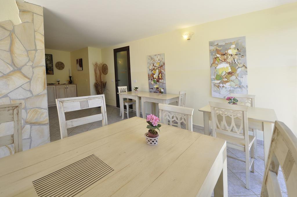 Affittacamere B&B La Villa Dei Graniti Villasimius Eksteriør billede